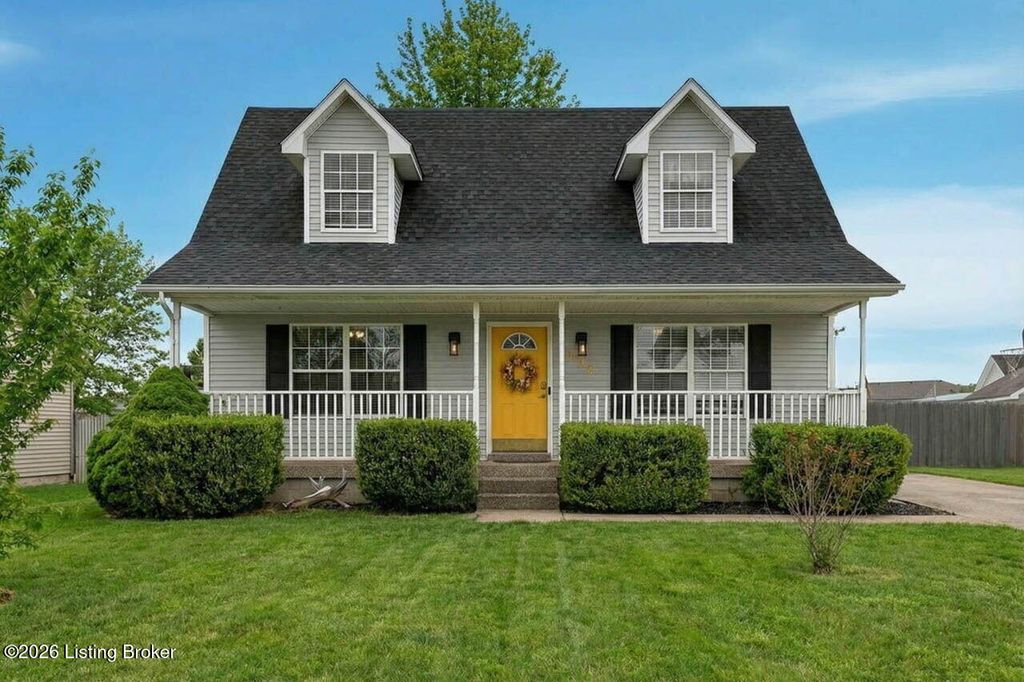 Photo of 172 Dogwood Trail, Shepherdsville, KY 40165 (MLS # 1709659)