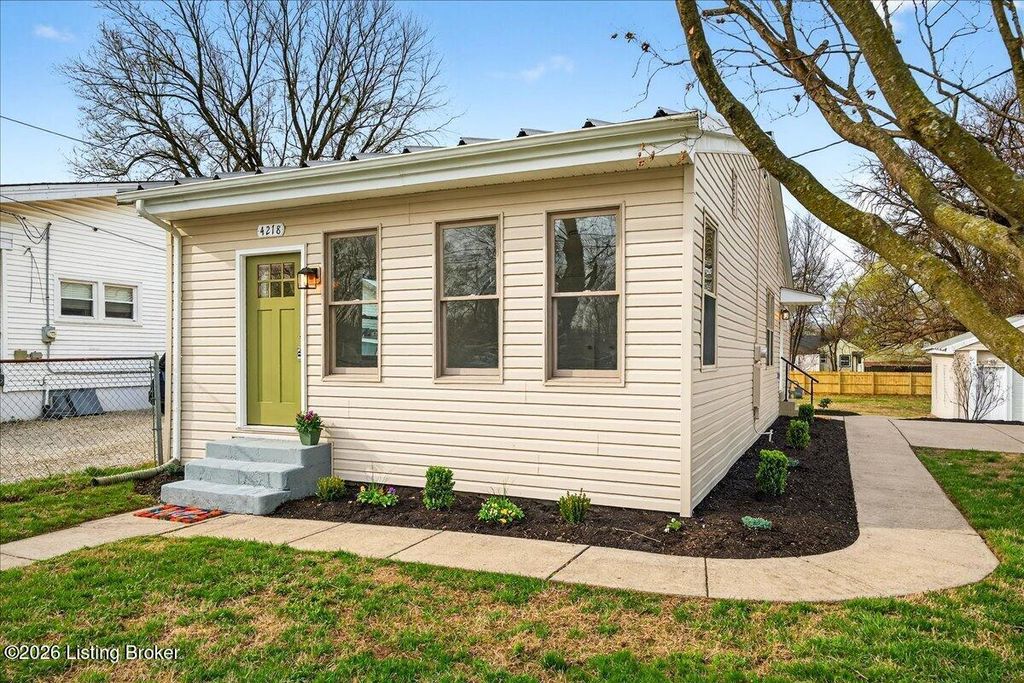 Photo of 4218 Sherman Ave, Louisville, KY 40213 (MLS # 1711605)