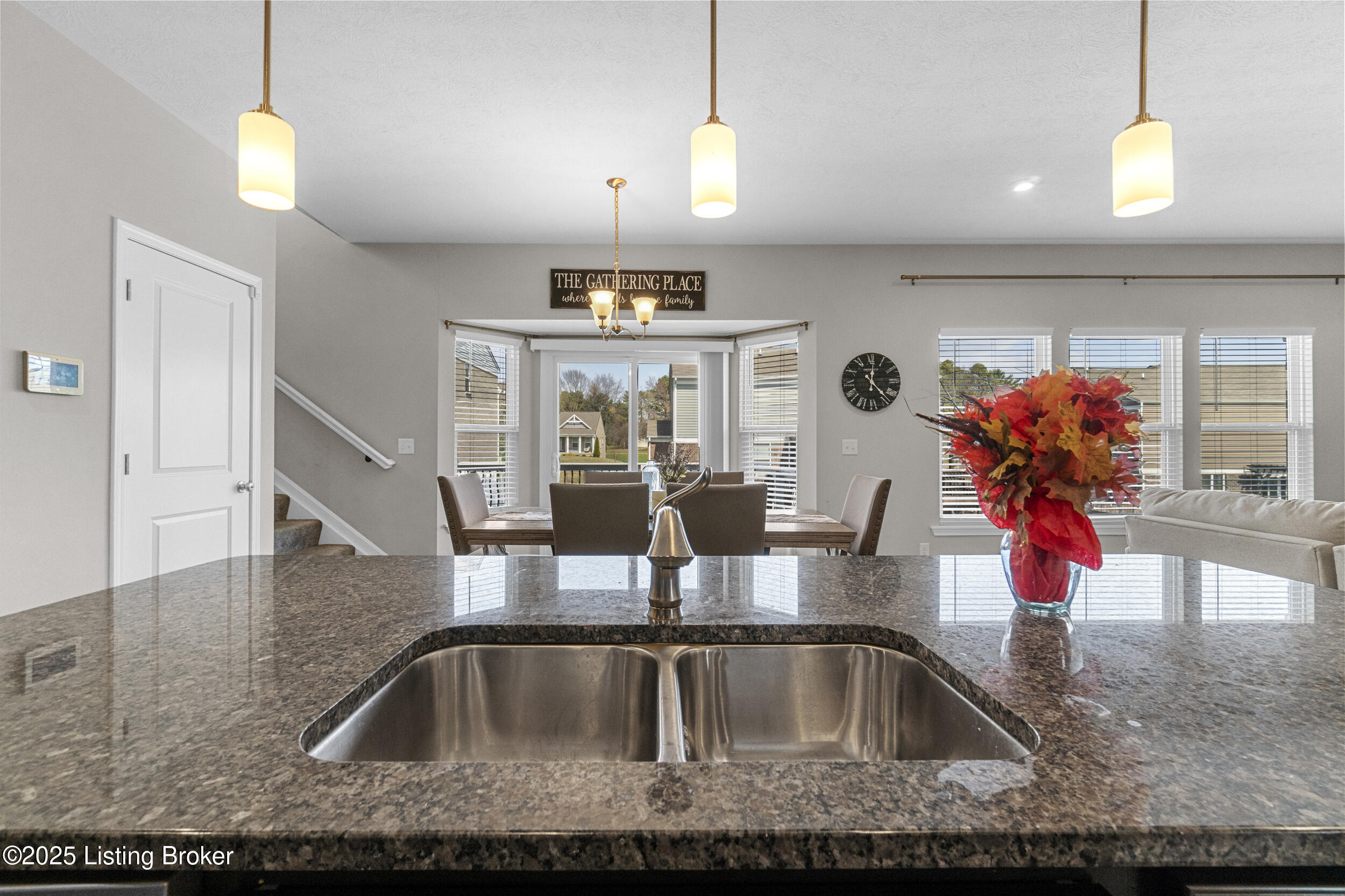 242 Magnolia Dr, Louisville, Kentucky image 15