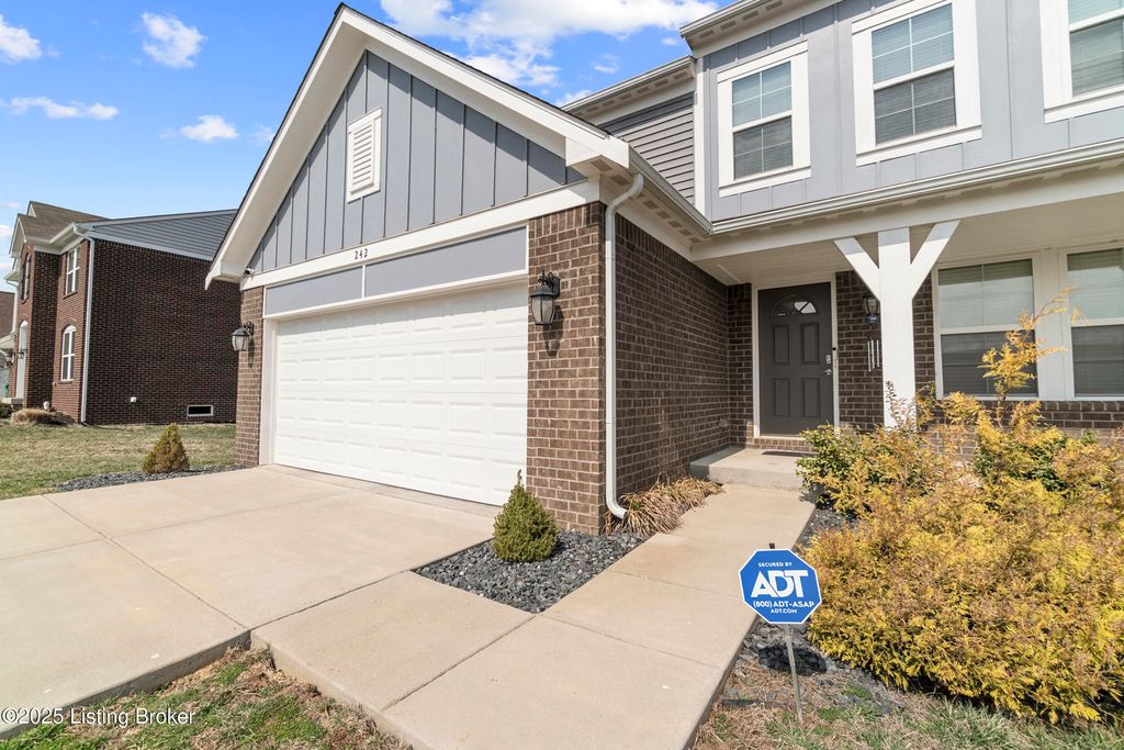 Photo of 242 Magnolia Dr, Shepherdsville, KY 40165 (MLS # 1683852)