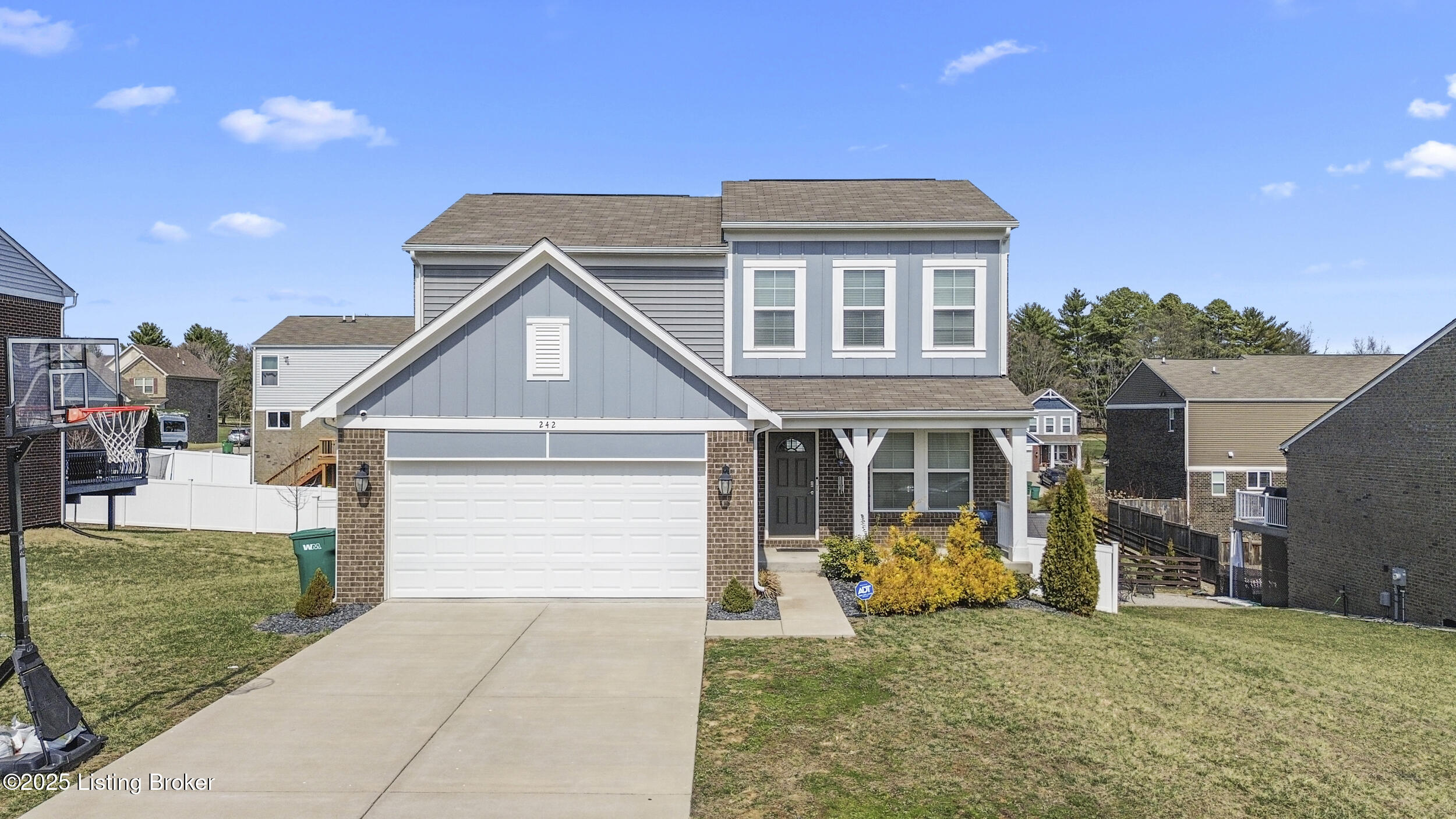 242 Magnolia Dr, Louisville, Kentucky image 1