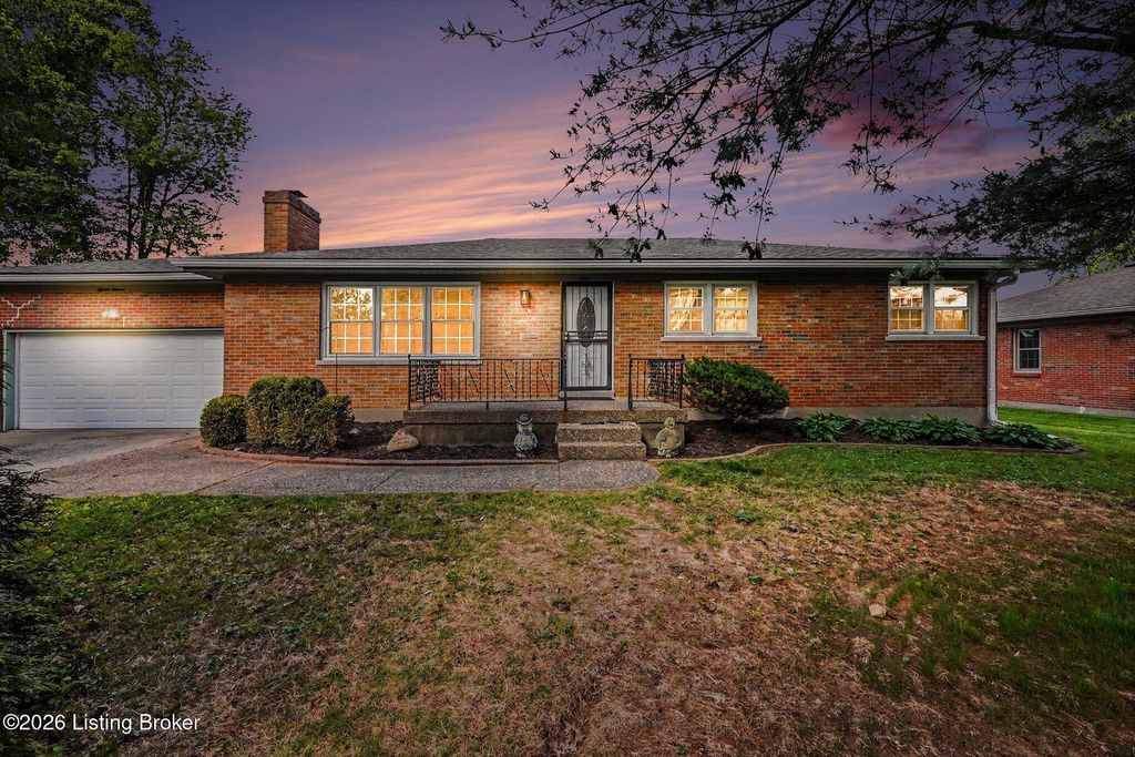 Photo of 1511 Woodluck Ave, Louisville, KY 40205 (MLS # 1717407)
