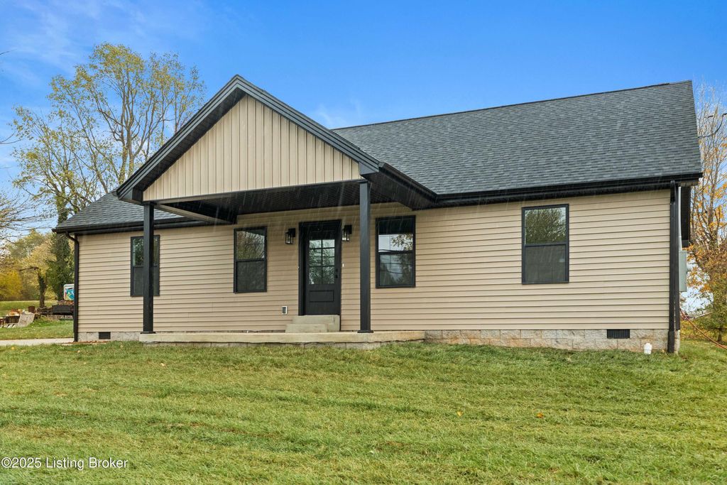 Photo of 126 Churchill Ave, Hodgenville, KY 42748 (MLS # 1708032)