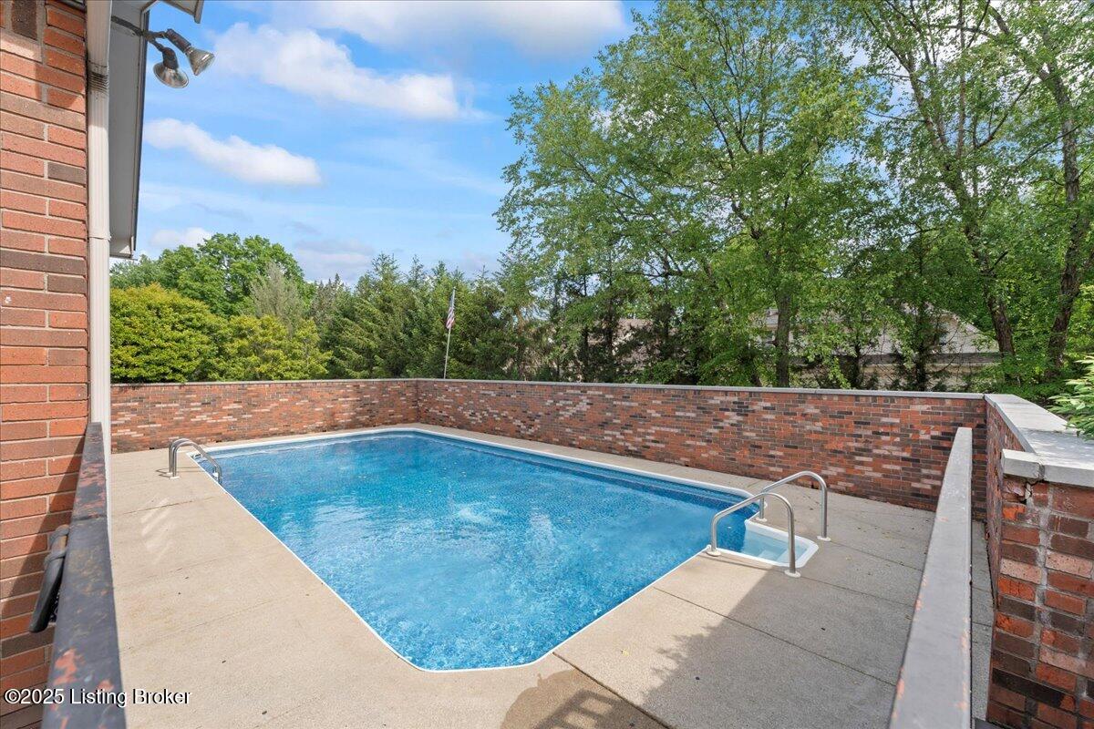 1017 Colonel Anderson Pkwy, Louisville, Pennsylvania image 16