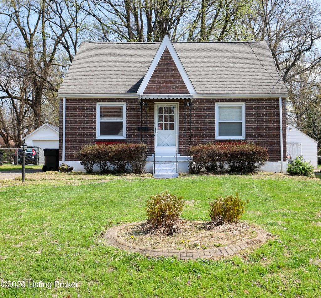 Photo of 4625 Cliff Ave, Louisville, KY 40215 (MLS # 1713035)