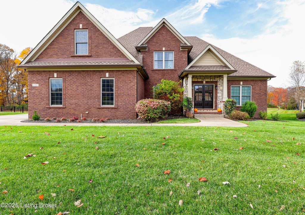 Photo of 6204 Maddox Blvd, Prospect, KY 40059 (MLS # 1703358)
