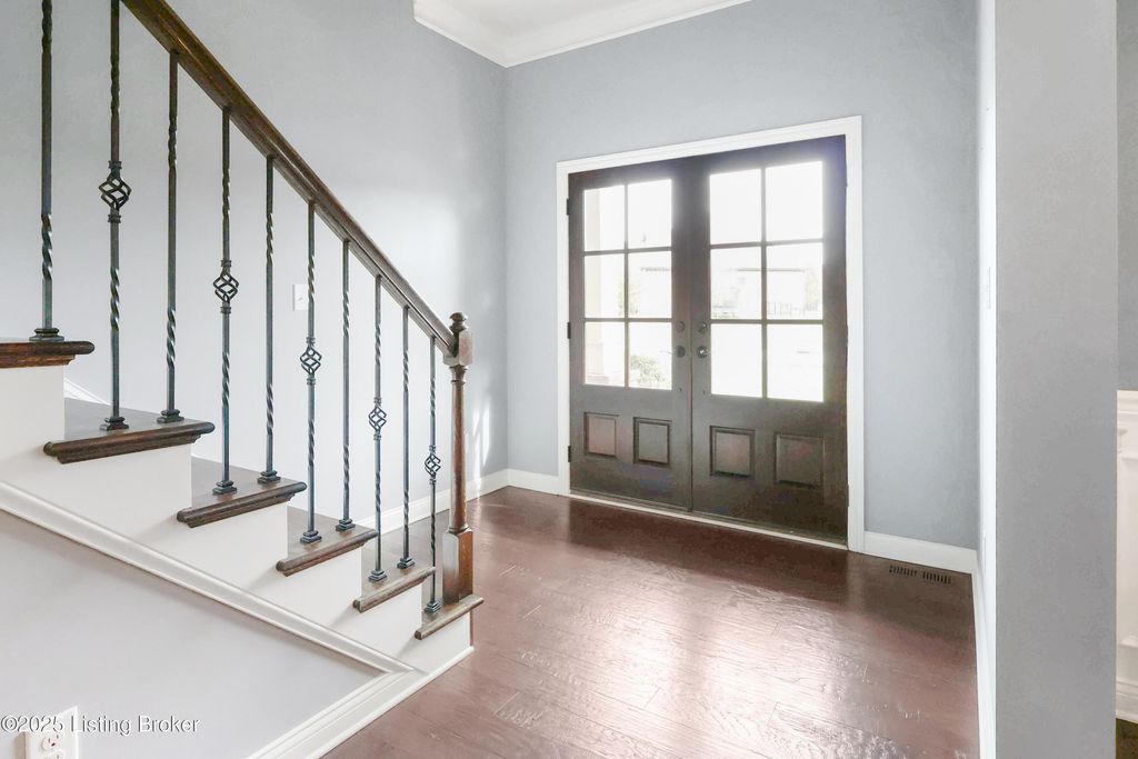 Photo of 6204 Maddox Blvd, Prospect, KY 40059 (MLS # 1703358)