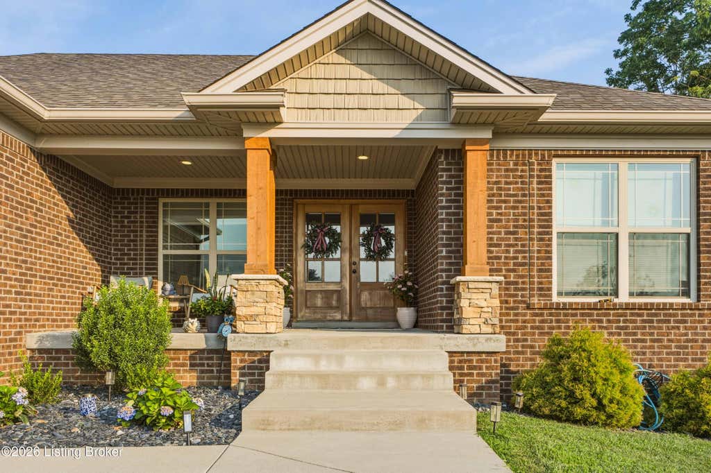 Photo of 51 Birdseye Ct, Taylorsville, KY 40071 (MLS # 1725970)