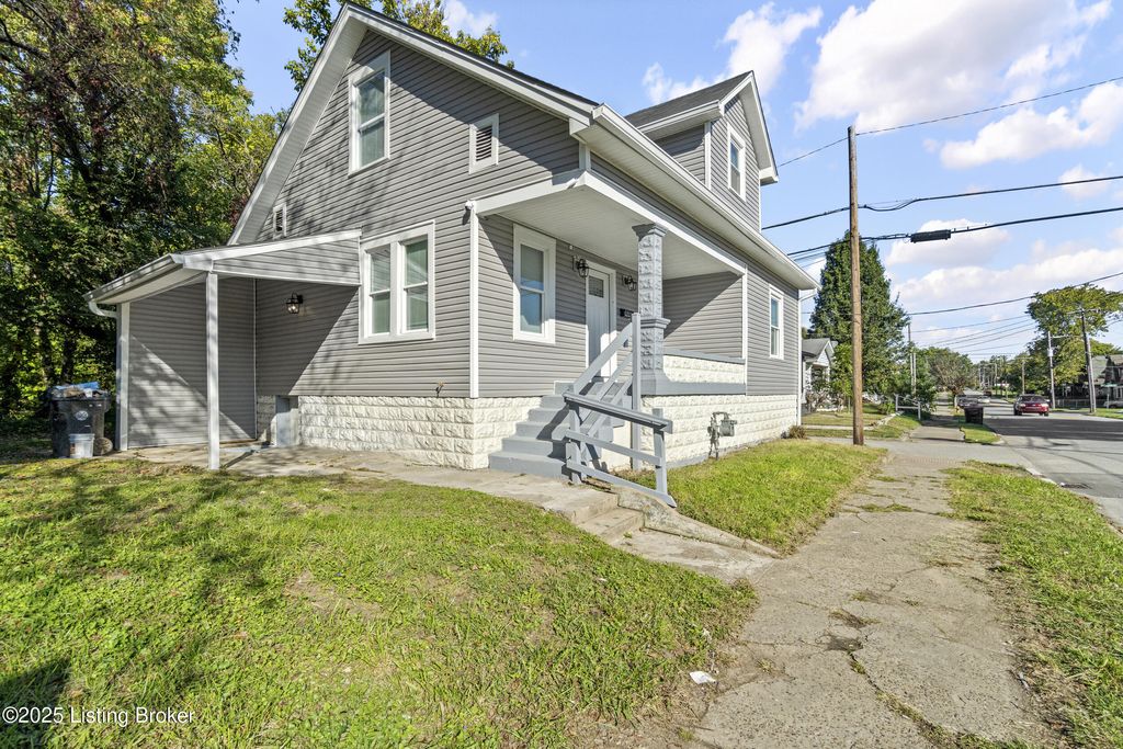 Photo of 440 Louis Coleman Jr Dr, Louisville, KY 40212 (MLS # 1701206)