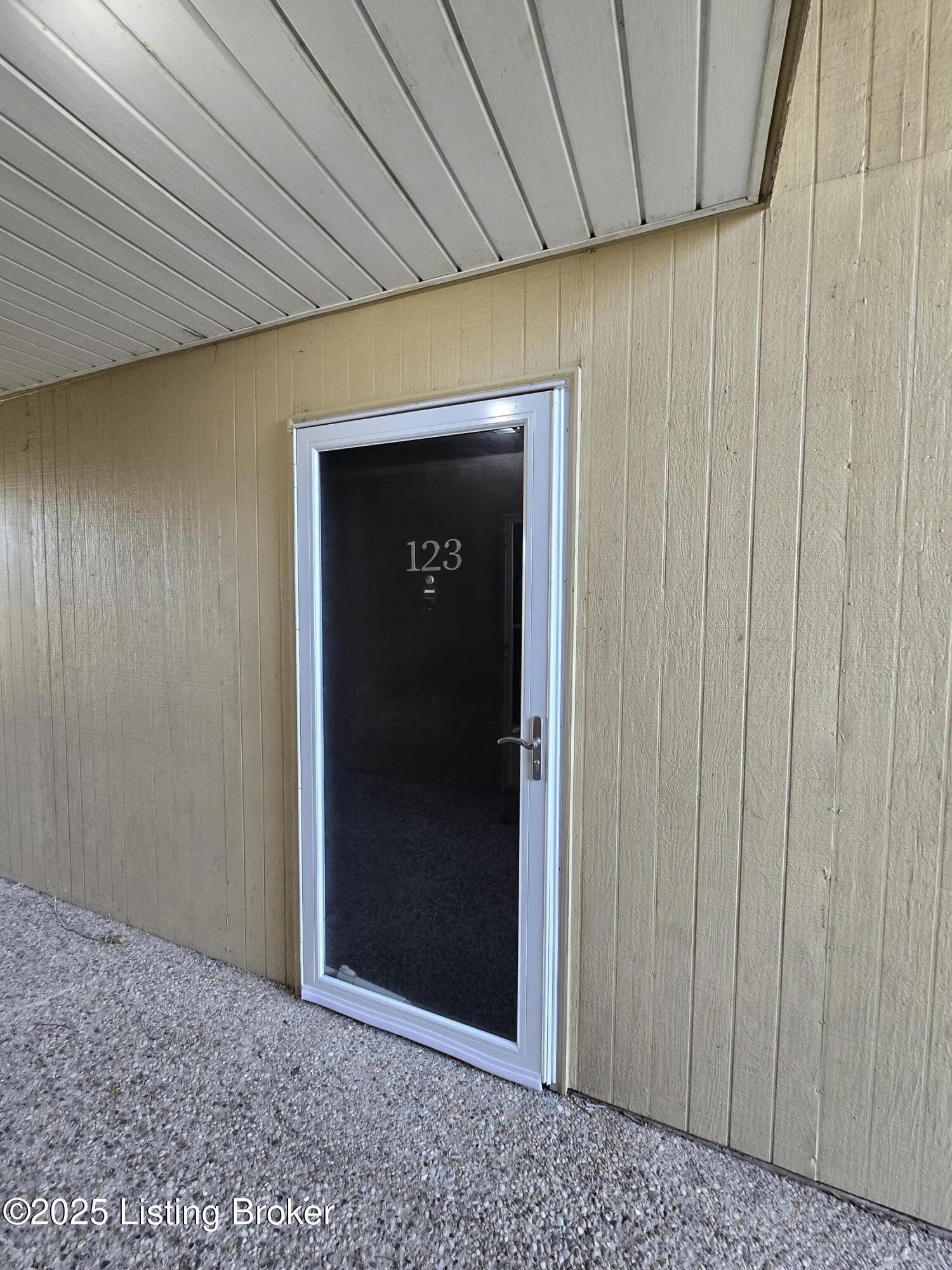 7062 Wildwood Cir # 123, Louisville, Kentucky image 43