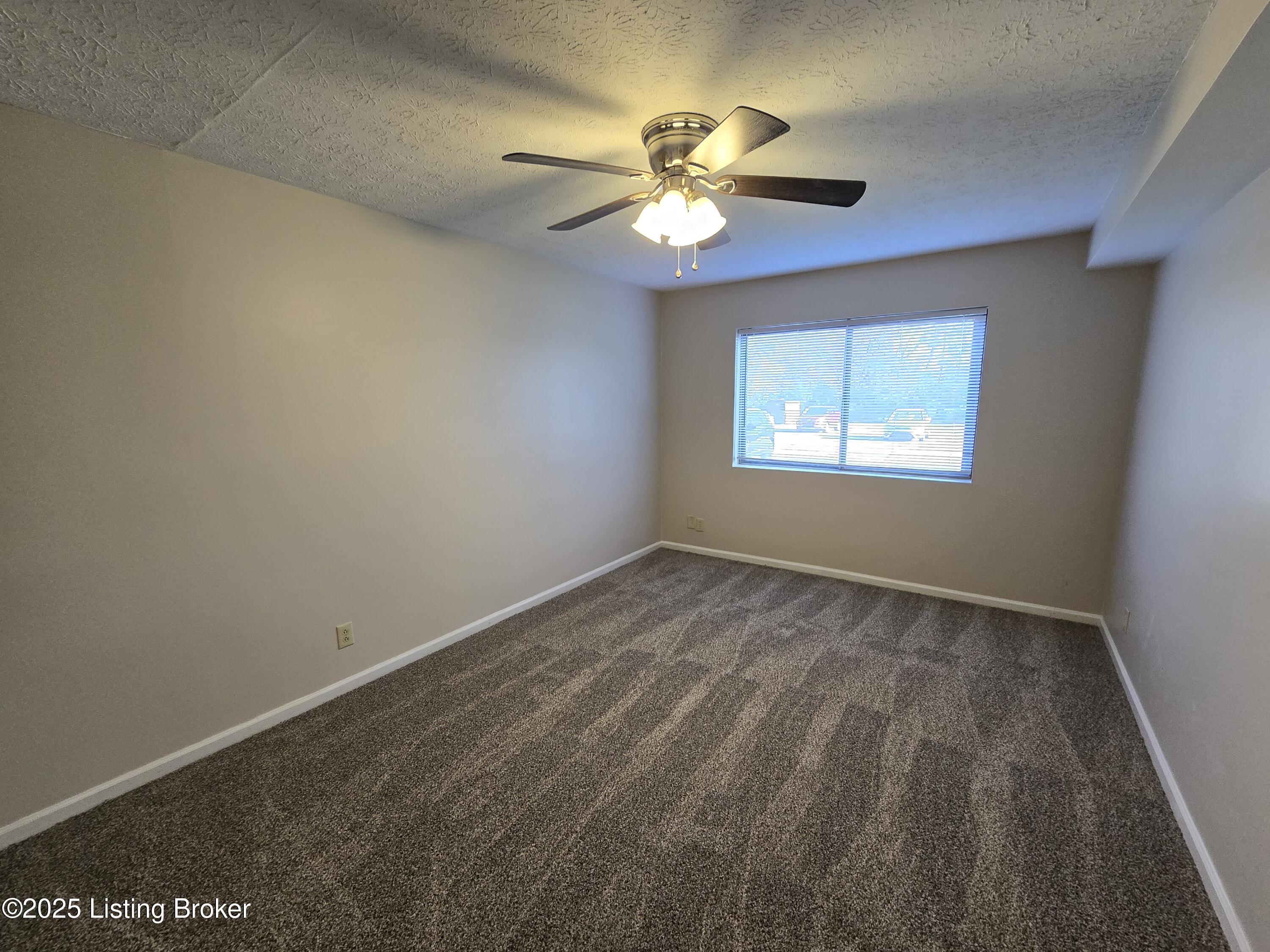 7062 Wildwood Cir # 123, Louisville, Kentucky image 32