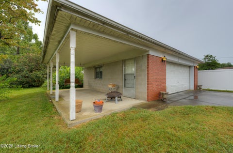 Tiny photo for 8617 Eula Rd, Louisville, KY 40219 (MLS # 1728950)