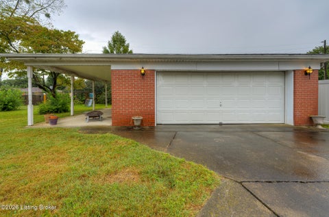 Tiny photo for 8617 Eula Rd, Louisville, KY 40219 (MLS # 1728950)