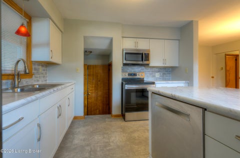 Tiny photo for 8617 Eula Rd, Louisville, KY 40219 (MLS # 1728950)