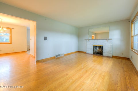 Tiny photo for 8617 Eula Rd, Louisville, KY 40219 (MLS # 1728950)