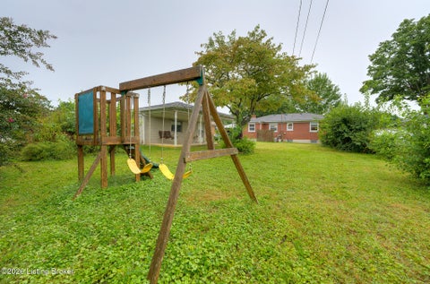 Tiny photo for 8617 Eula Rd, Louisville, KY 40219 (MLS # 1728950)