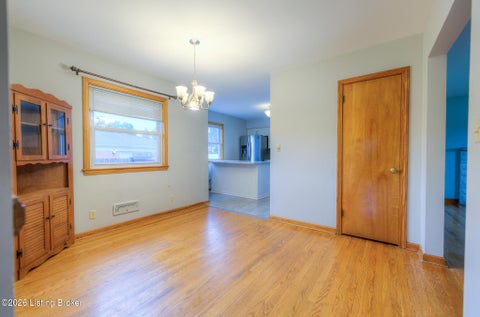Tiny photo for 8617 Eula Rd, Louisville, KY 40219 (MLS # 1728950)