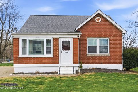 Photo of 3702 Kramers Ln, Louisville, KY 40216 (MLS # 1711789)