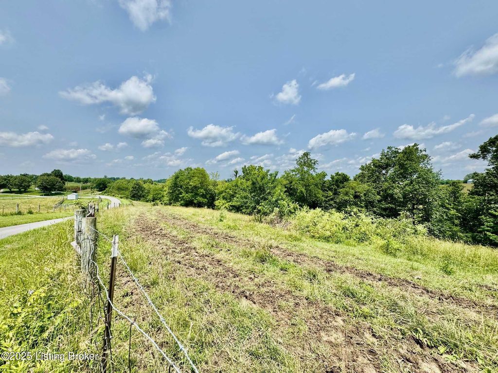 Photo of 3800 Baker Ridge Rd, Willisburg, KY 40078 (MLS # 1705104)