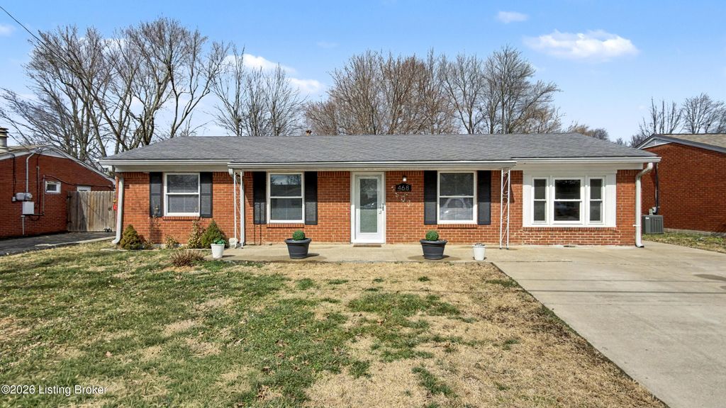 Photo of 468 Crestwood Ln, Louisville, KY 40229 (MLS # 1710415)