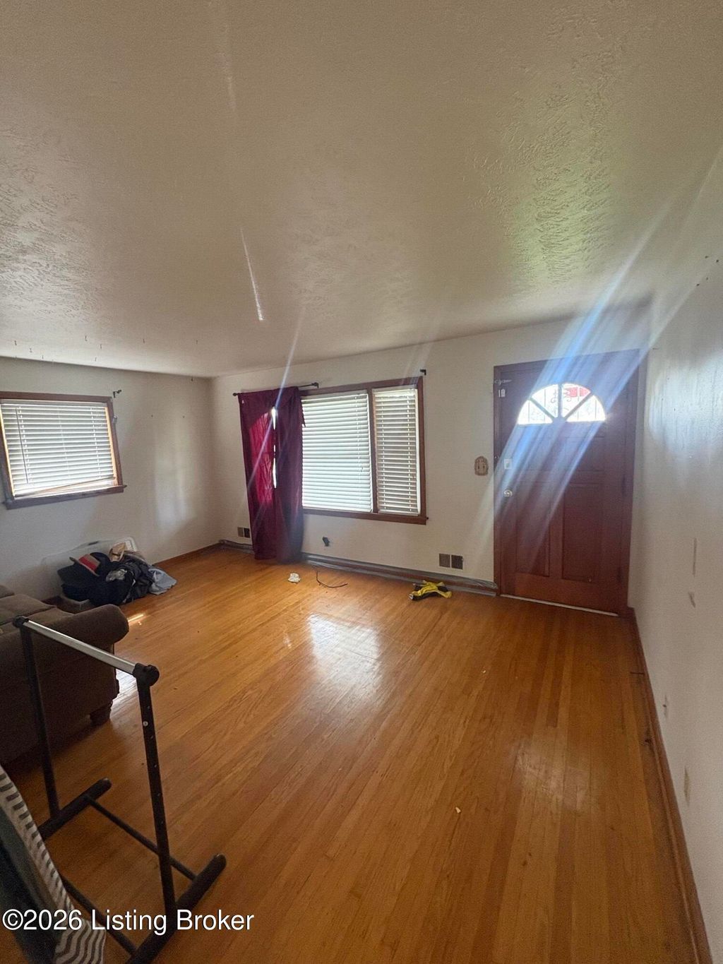 Photo of 3815 Darlene Dr, Louisville, KY 40216 (MLS # 1714786)