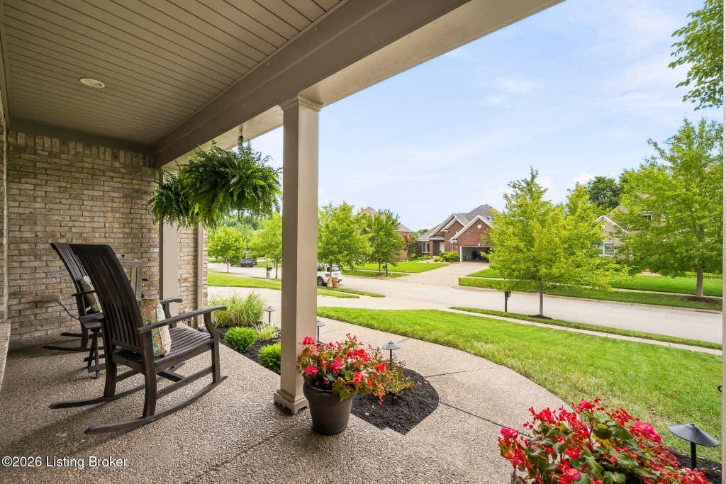 Photo of 506 Davenport Dr, Louisville, KY 40245 (MLS # 1727454)