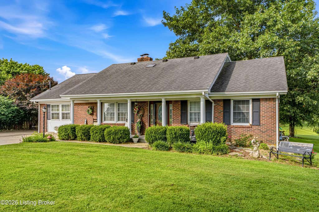 Photo of 3299 Castle Hwy, Pleasureville, KY 40057 (MLS # 1726922)