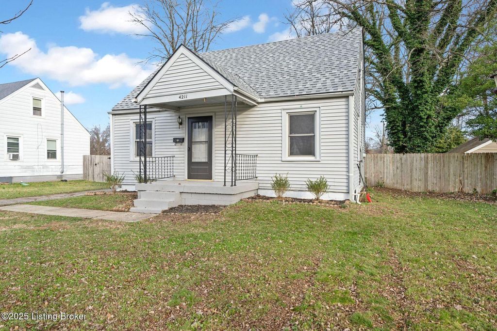 Photo of 4211 Savage Dr, Louisville, KY 40216 (MLS # 1704650)