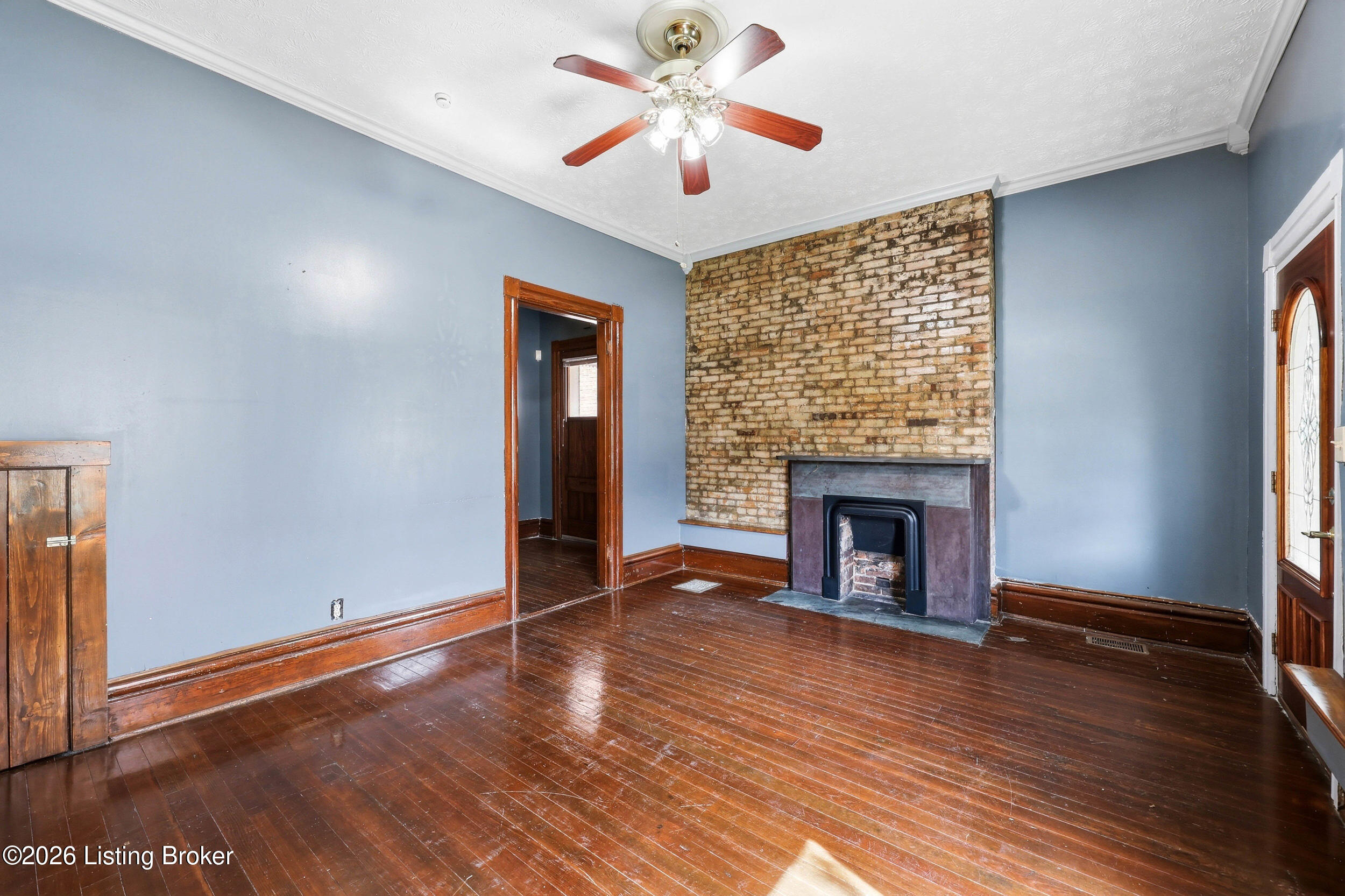 335 E St Catherine St