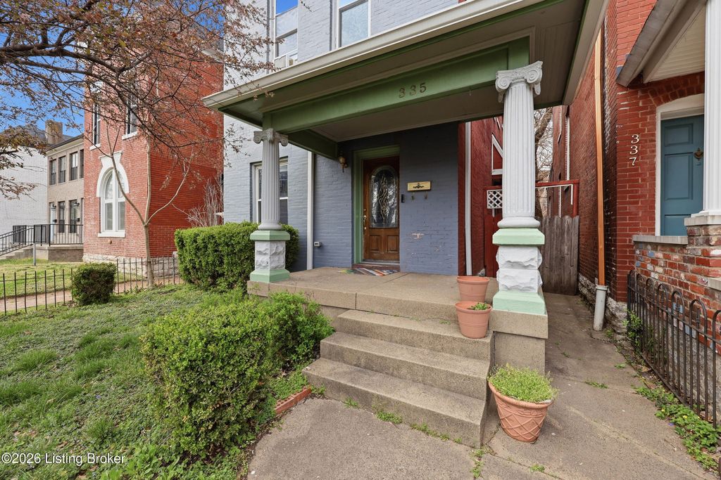 Photo of 335 E St Catherine St, Louisville, KY 40203 (MLS # 1713176)