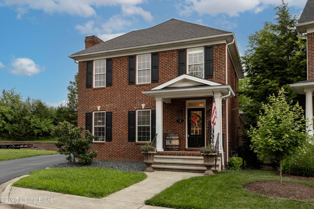 Photo of 895 Woodlawn Rd #3, Bardstown, KY 40004 (MLS # 1706200)