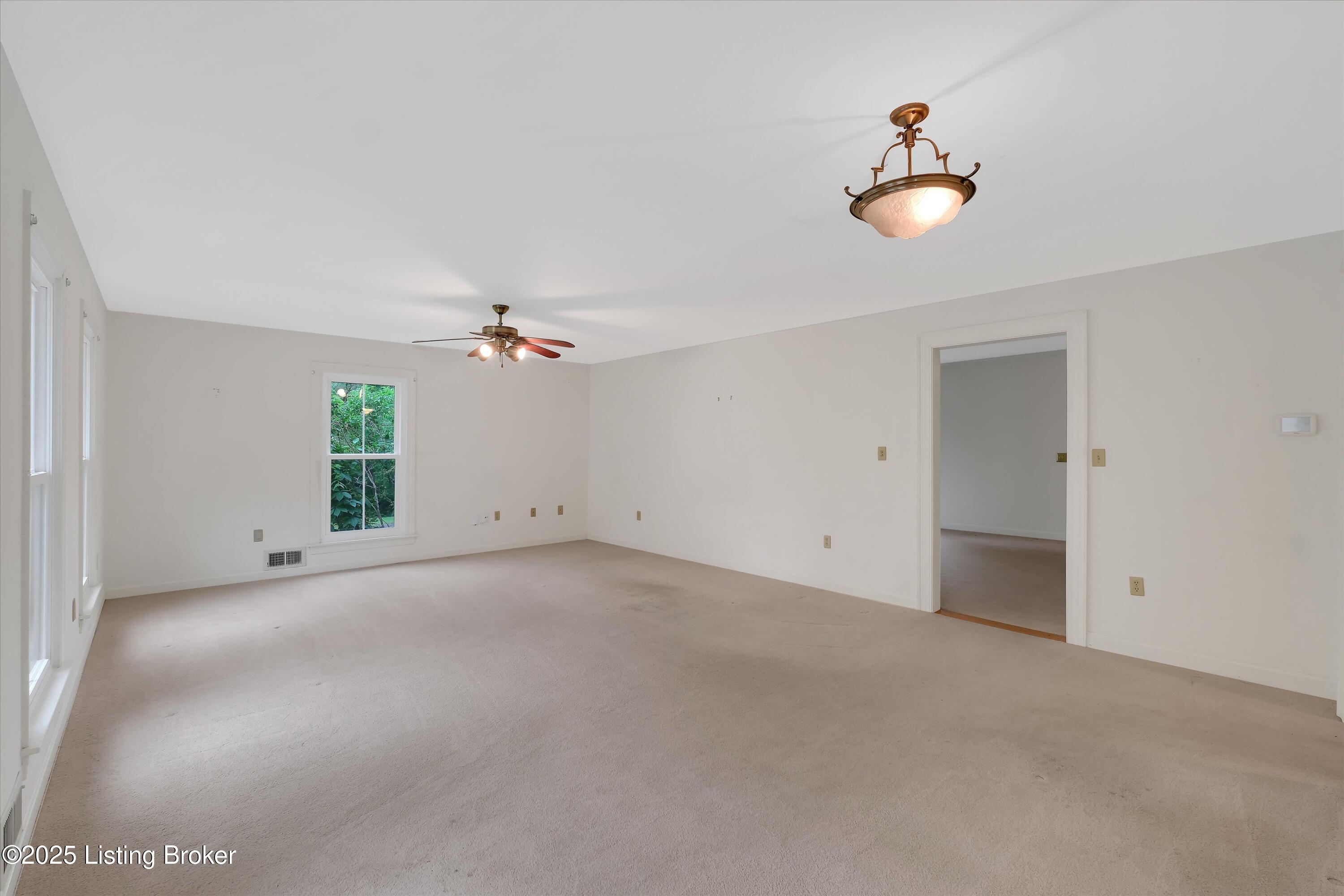 5212 Mary Clayton Ln, Crestwood, Kentucky image 17