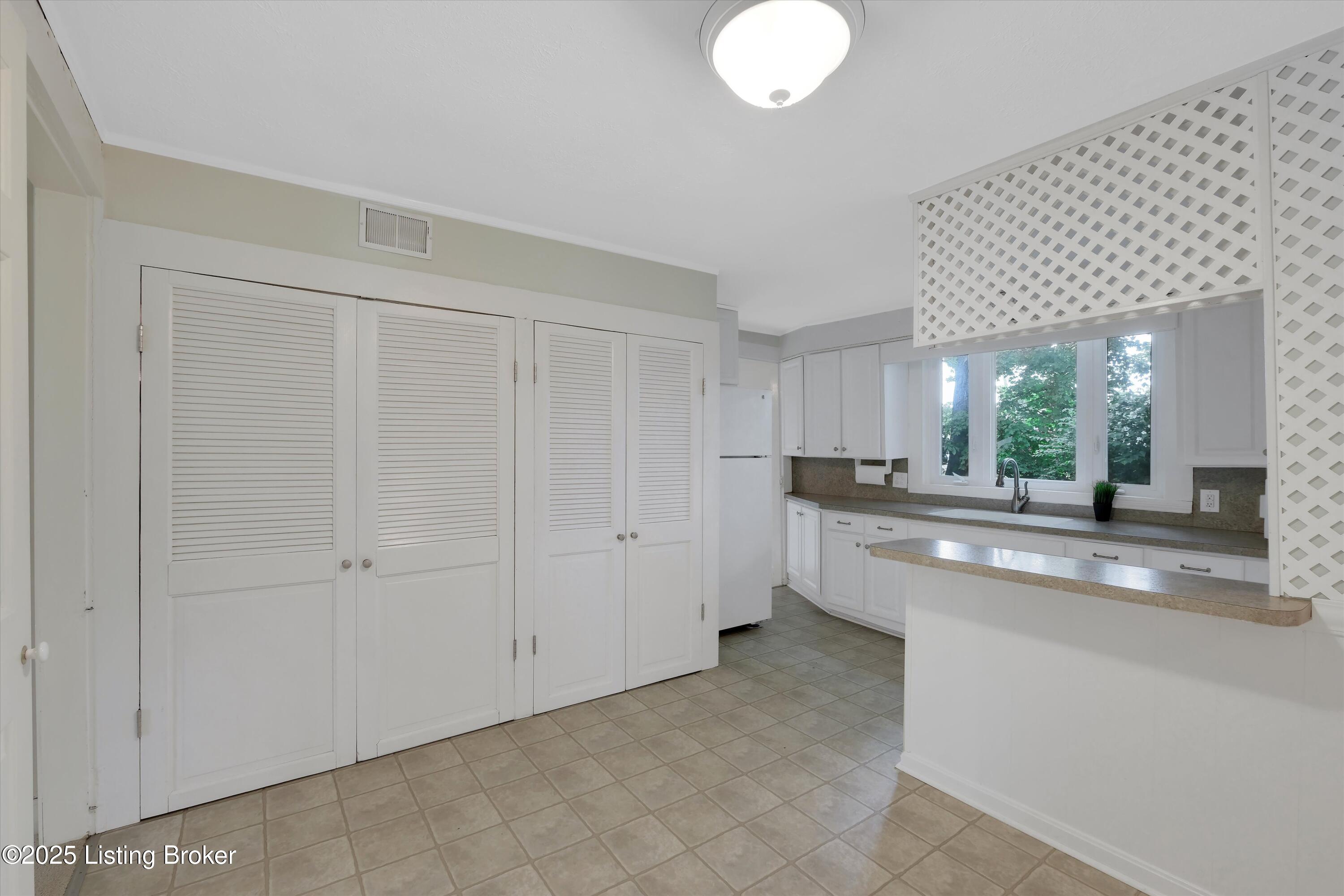 5212 Mary Clayton Ln, Crestwood, Kentucky image 24