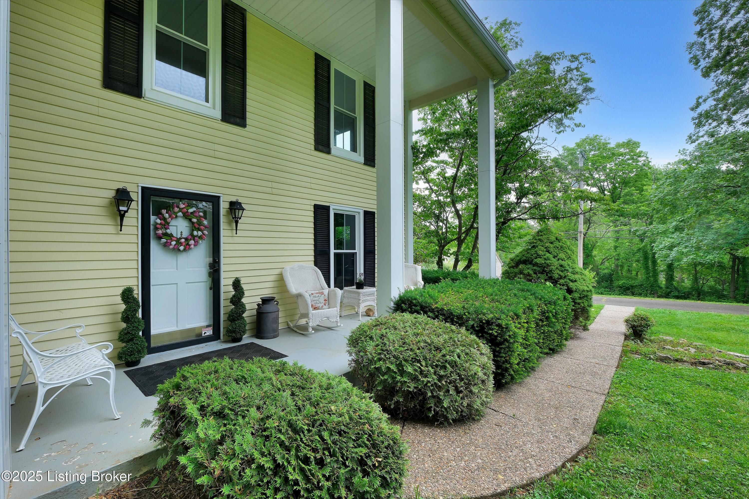 5212 Mary Clayton Ln, Crestwood, Kentucky image 2