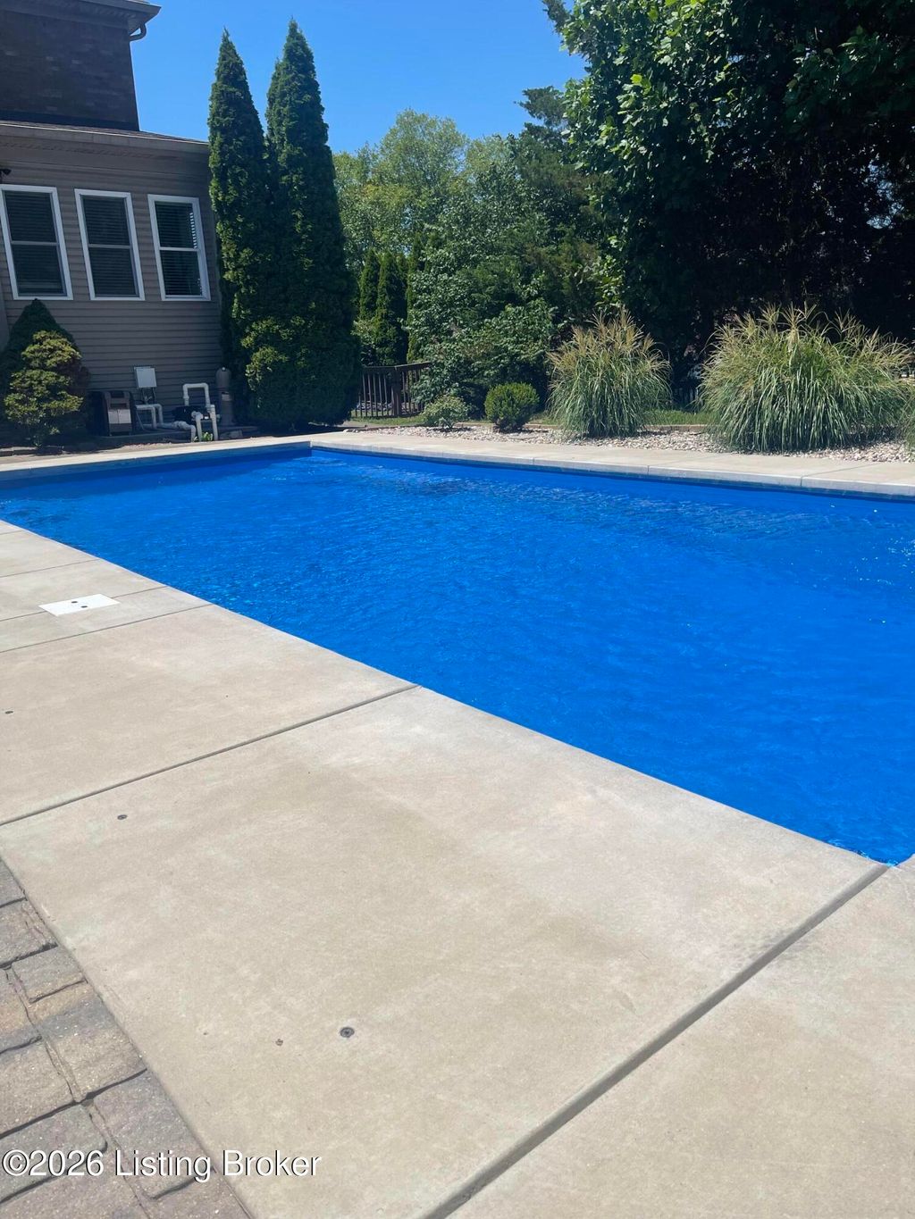 Photo of 6223 Perrin Dr, Crestwood, KY 40014 (MLS # 1717259)