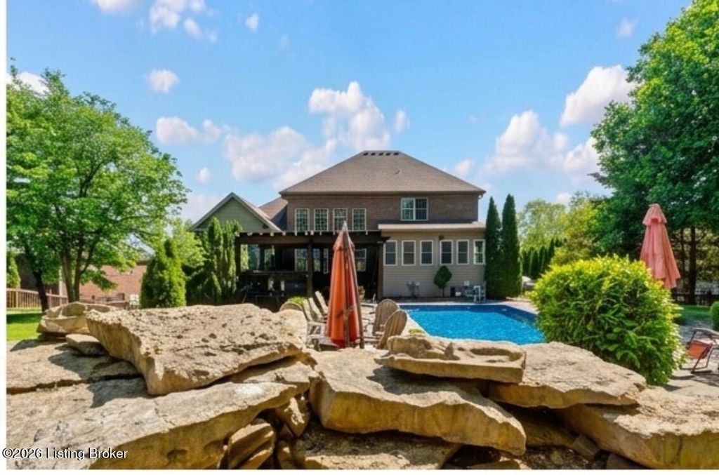 Photo of 6223 Perrin Dr, Crestwood, KY 40014 (MLS # 1717259)