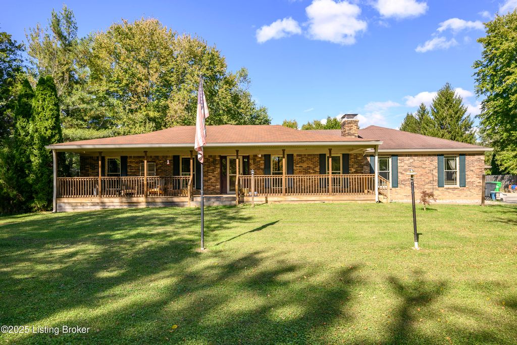 Photo of 8126 John Pectol Rd, Georgetown, IN 47122 (MLS # 1708754)