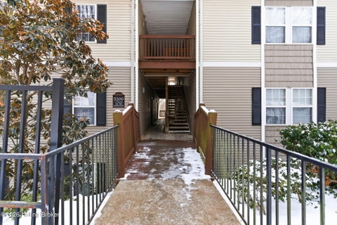 Condo For Sale - 3200 Renwood Blvd<br/> Jefferson County, Louisville, KY 40214