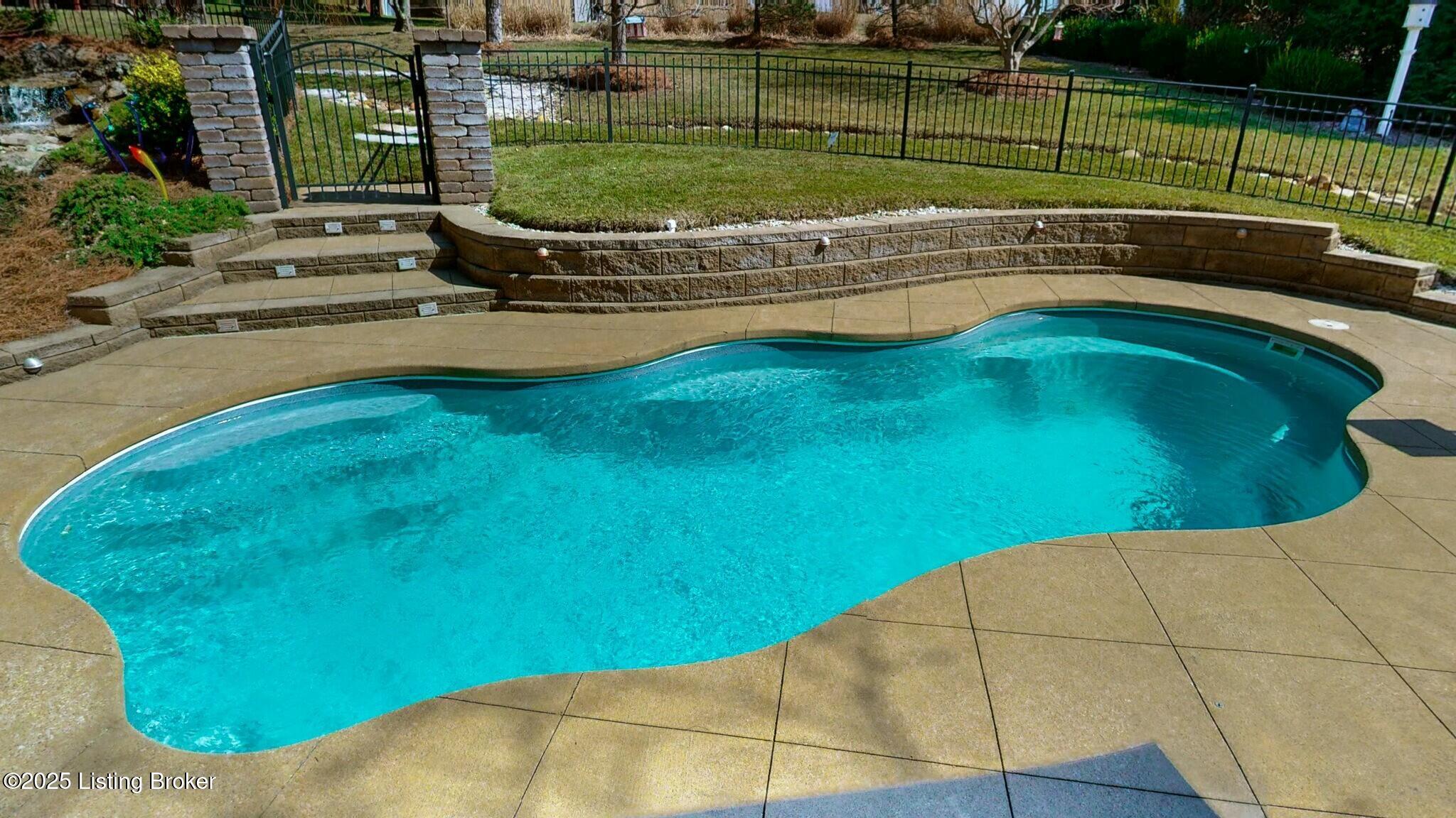 16604 Chestnut Glen Pl, Louisville, Kentucky image 47