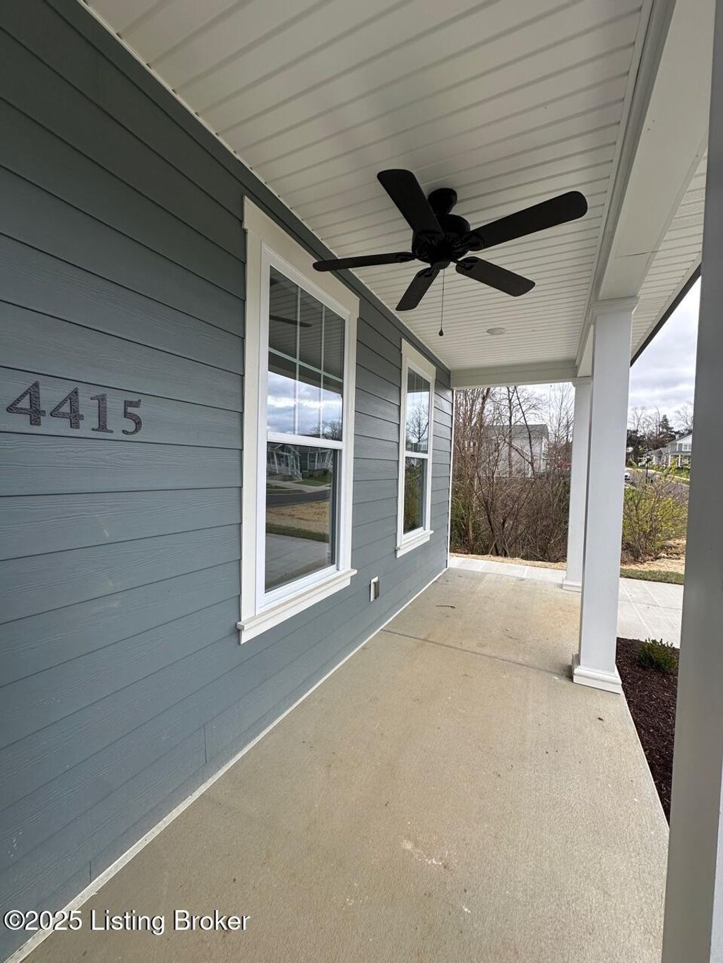 Photo of 4415 Ginkgo Trail, Louisville, KY 40245 (MLS # 1704463)