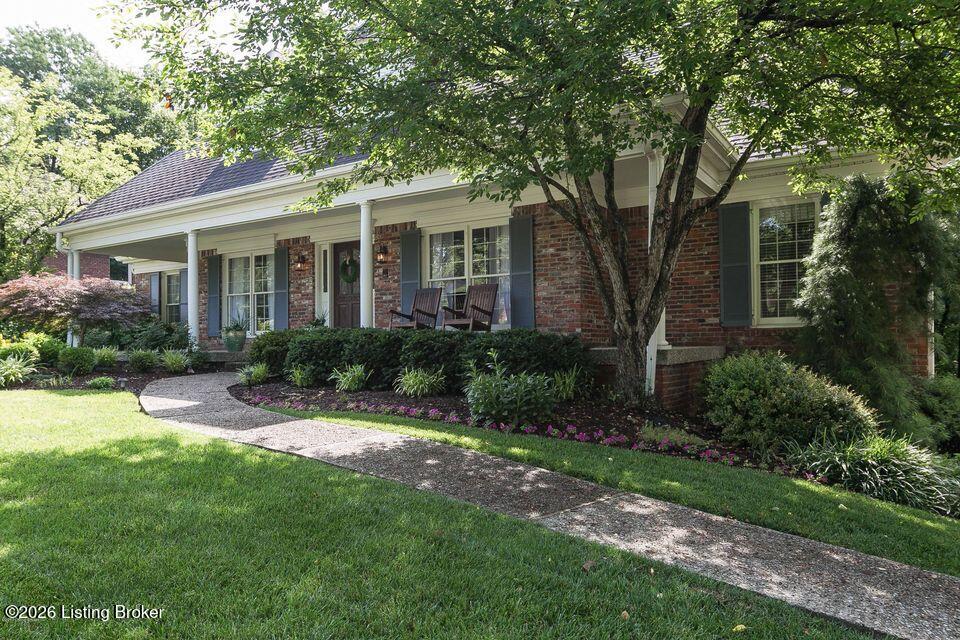 803 Lake Forest Pkwy