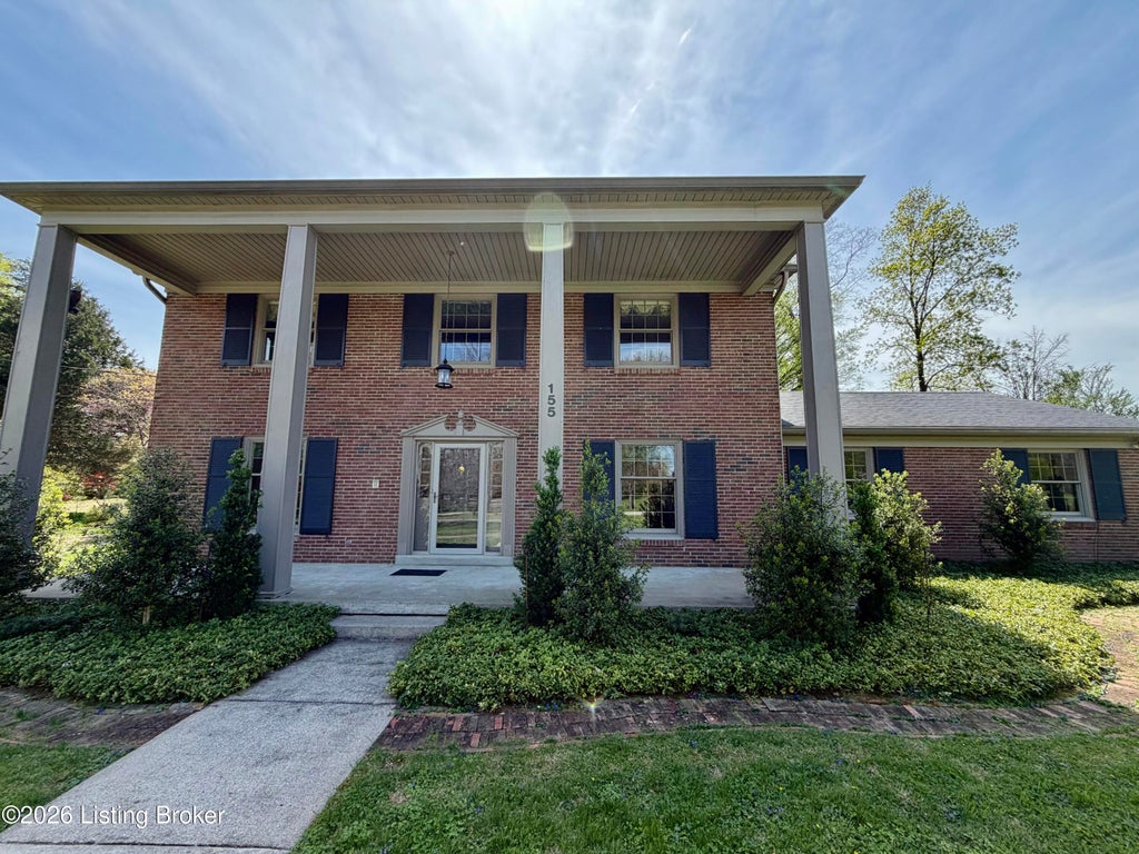 Photo of 155 Country Squire Ln, Bardstown, KY 40004 (MLS # 1729473)