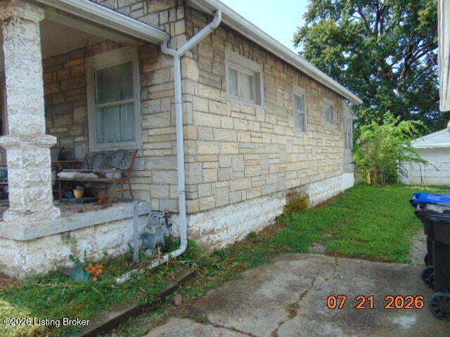 Photo of 109 E Southern Heights Ave, Louisville, KY 40214 (MLS # 1724370)