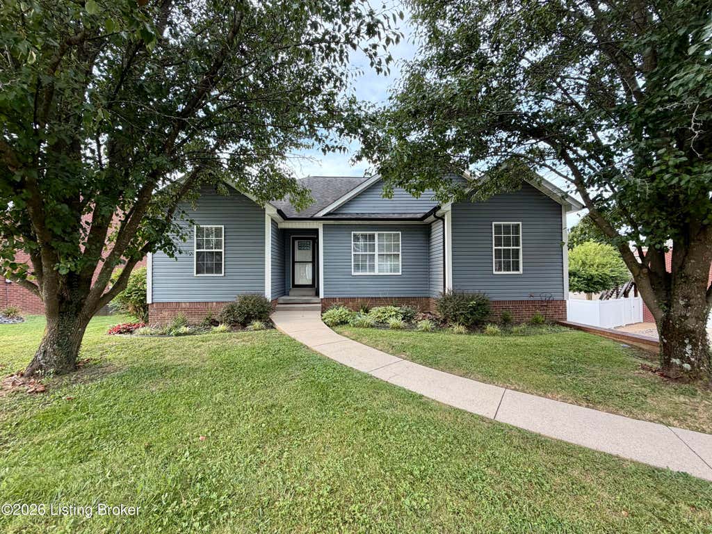 Photo of 120 Alder Dr, Bardstown, KY 40004 (MLS # 1725775)