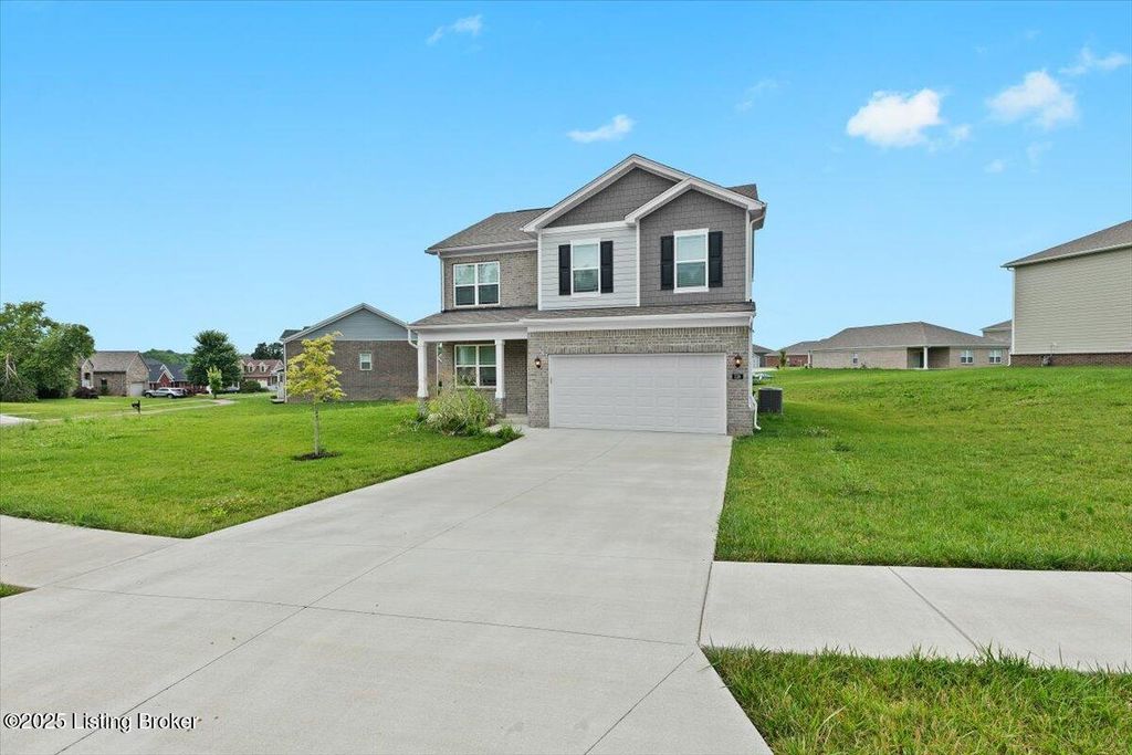 Photo of 116 Calumet Loop, Elizabethtown, KY 42701 (MLS # 1700157)