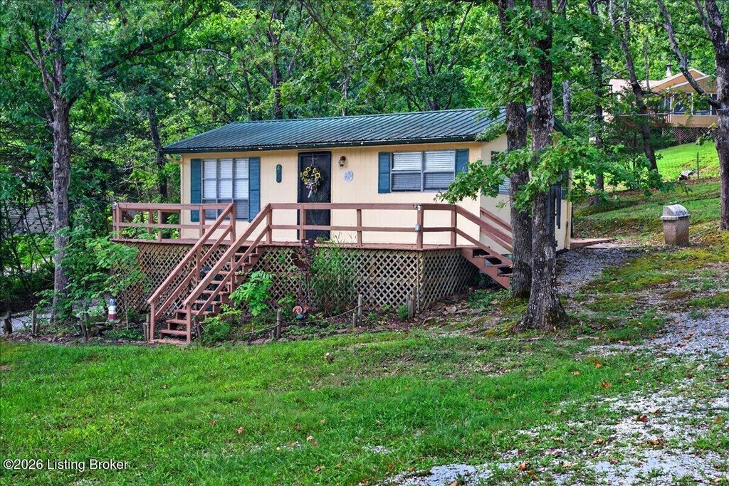 Photo of 296 Linwood Rd, Clarkson, KY 42726 (MLS # 1727537)