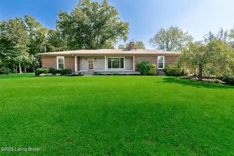 Homes For Sale - 3519 Chenoweth Run Rd<br/> Louisville, KY 40299