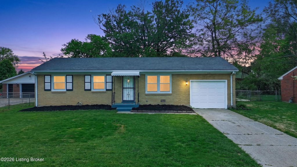 Photo of 11214 Deering Rd, Louisville, KY 40272 (MLS # 1718385)