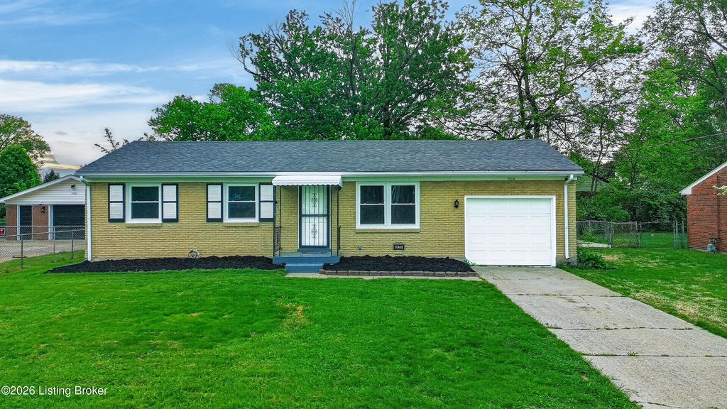 Photo of 11214 Deering Rd, Louisville, KY 40272 (MLS # 1718385)
