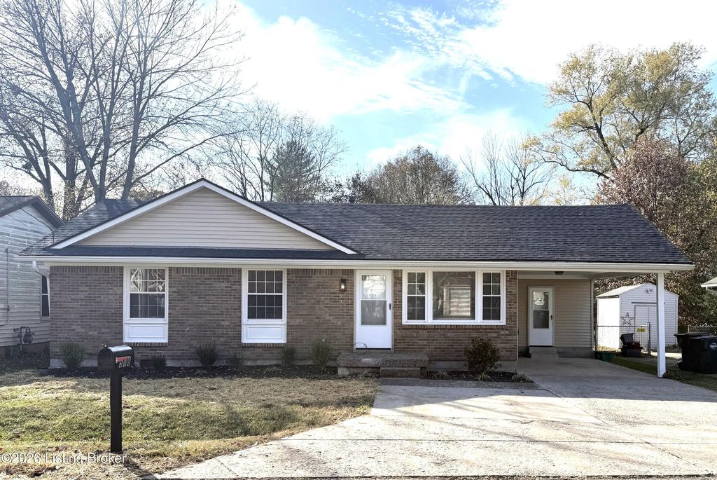 Photo of 508 Fenley Ave, Lyndon, KY 40222 (MLS # 1710347)